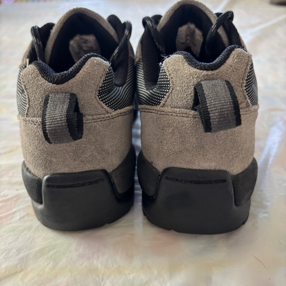 Land's End Black & Gray Trail Trekker Shoes SZ 7 Worn 1X Indoors - Picture 5 of 14